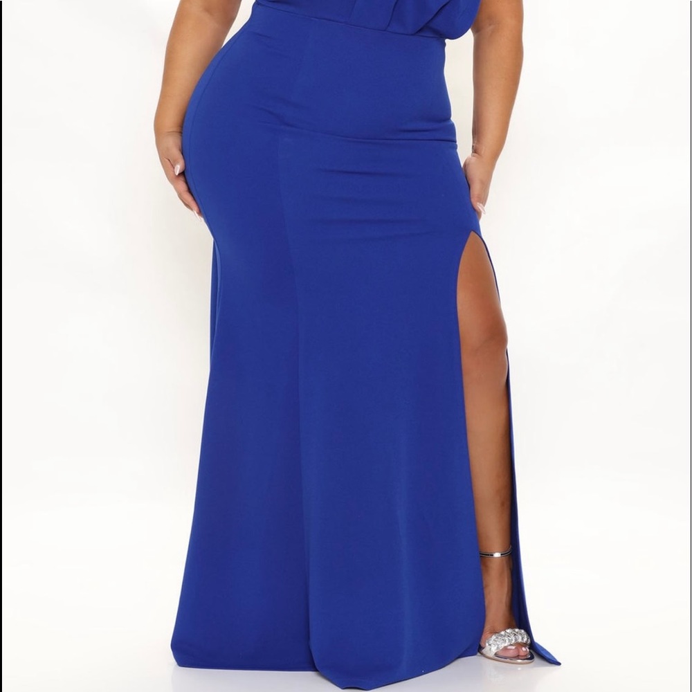 Blue Long strapless dress with high split